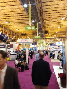 The IFT 2014 exhibition hall buzzes with activity.