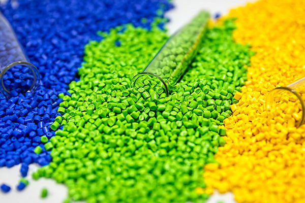 photo of colored plastics - Learn more about choosing plastic colorants