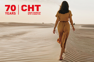 CHT USA Woman in Desert